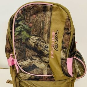 Women’s Realtree Fieldline Pro Series Backpack Camouflage With Light Pink Trim
